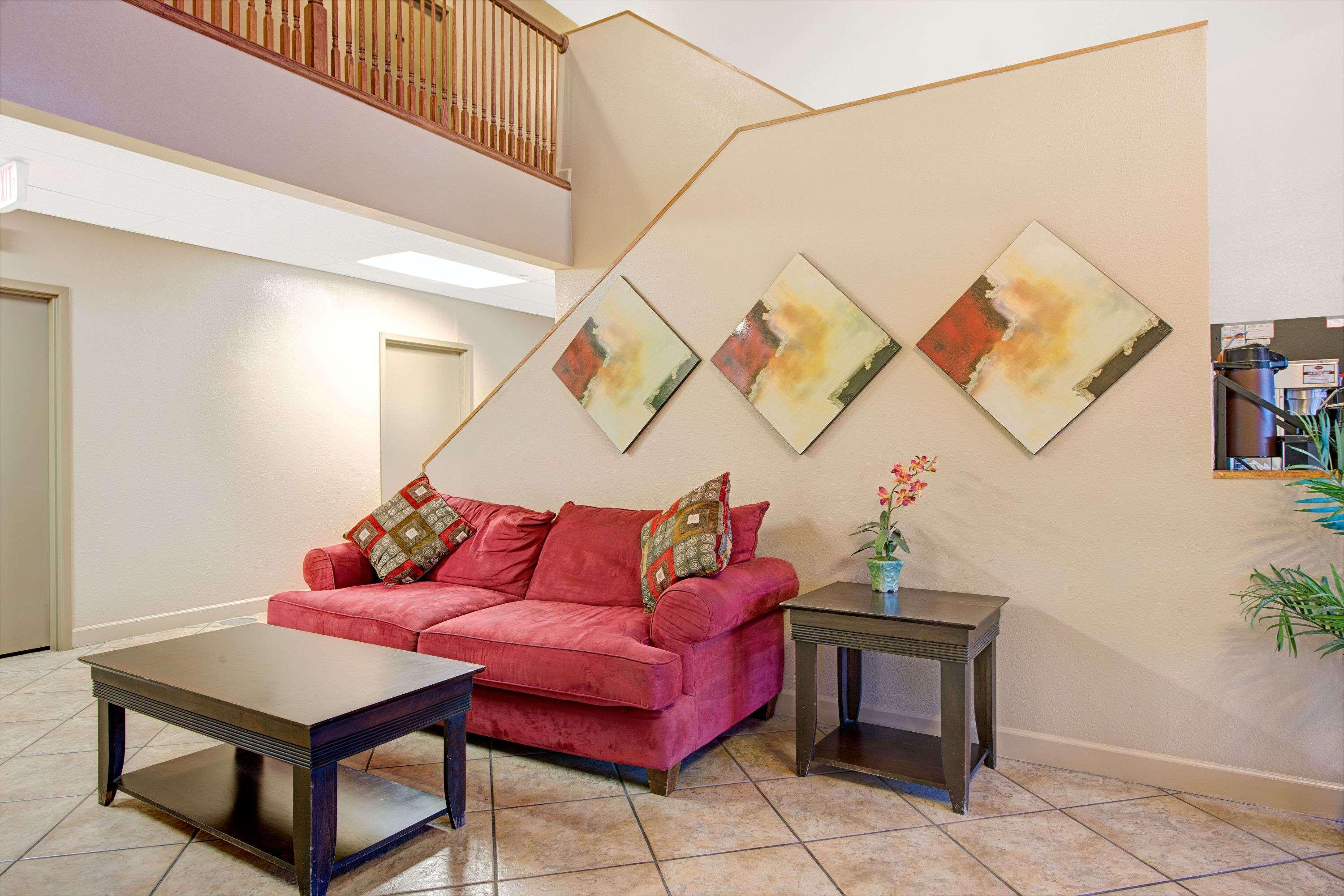 Super 8 By Wyndham St. Louis Airport Hotel Woodson Terrace Екстериор снимка